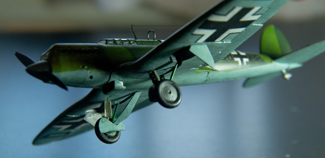 second world war, air force, ww2, plane, military, propeller, heinkel, he70, modelling, model, plastic, revell, chassis