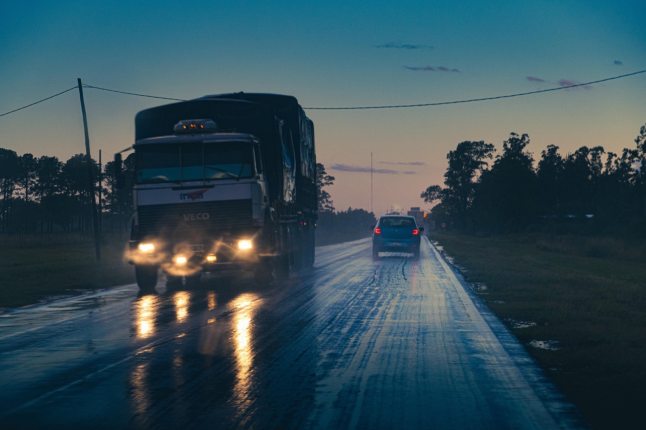 night, truck, road, big truck, car wallpapers, delivery truck, cargo truck, traffic, street, car, vehicles, transportation, transport, delivery, logistics, driving